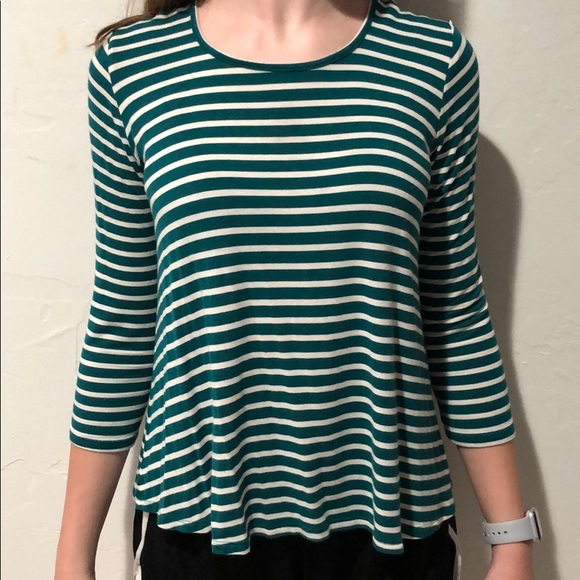 3/4 sleeve top - Picture 1 of 2